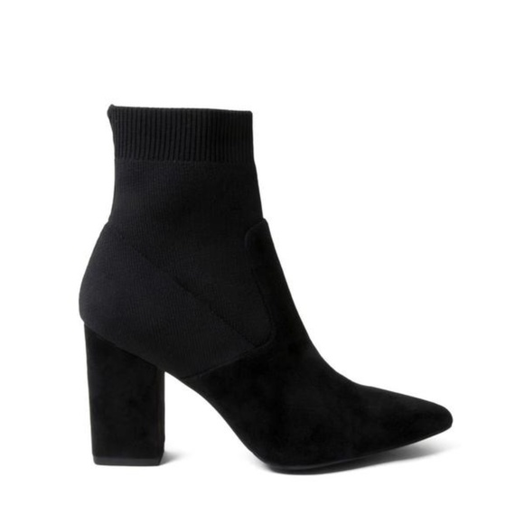 Steve Madden Shoes - Steve Madden Renne Black Booties Size 9